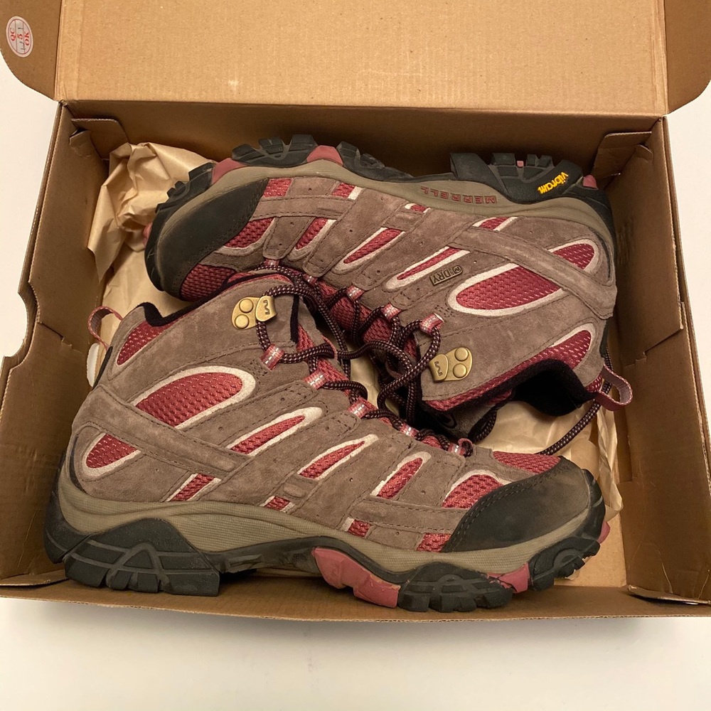 Merrell hiking boots women’s